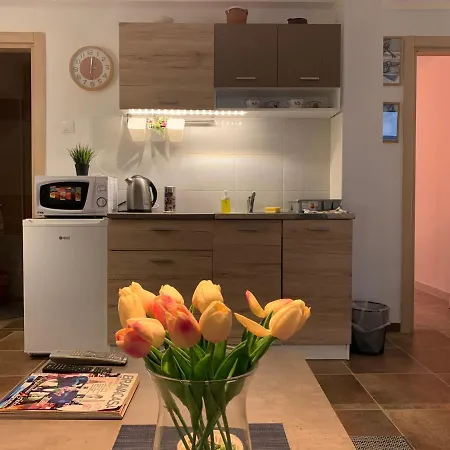 A6 Apartment